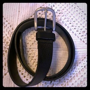 Eddie Bauer black leather belt